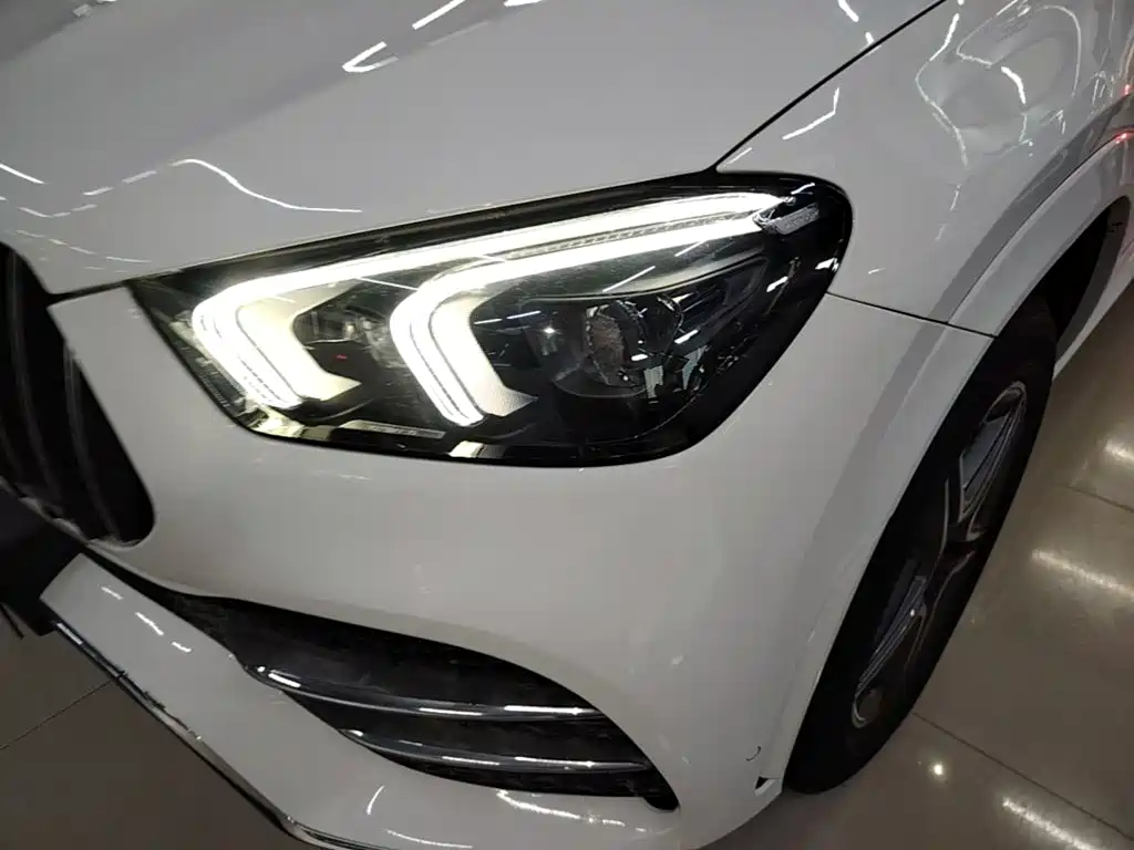 Mercedes-Benz GLE (Import) — миниатюра 24