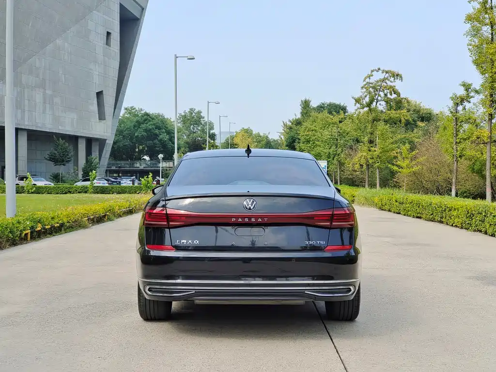 Volkswagen Passat — миниатюра 10
