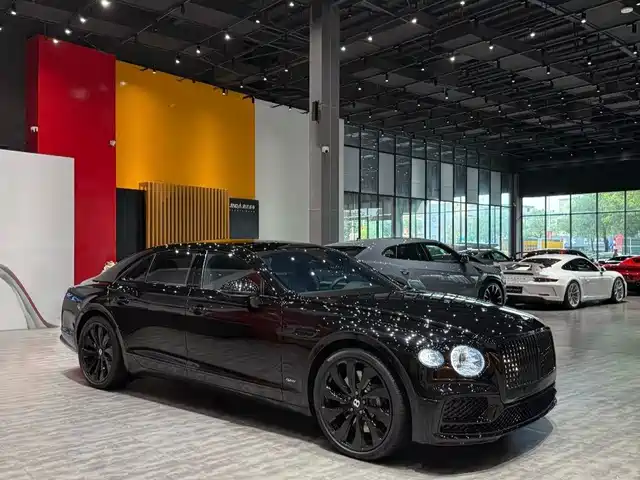 2023 Bentley Flying Spur