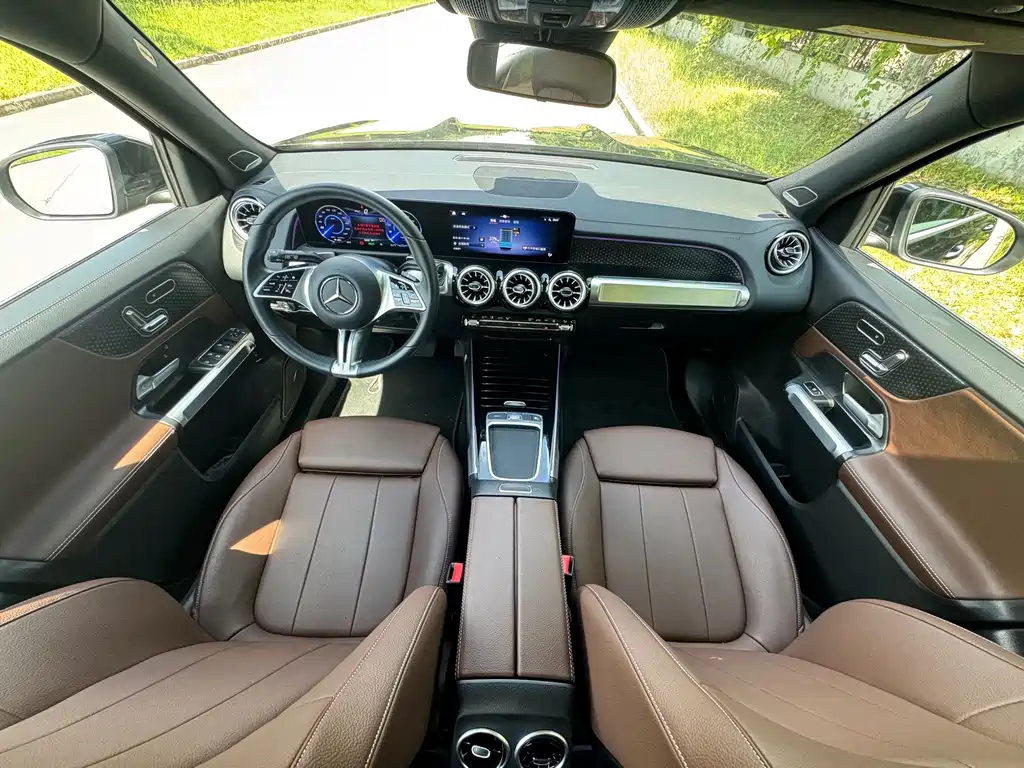 Mercedes-Benz EQB — миниатюра 16