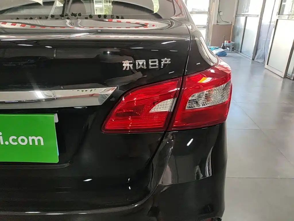 Nissan Sylphy — миниатюра 8