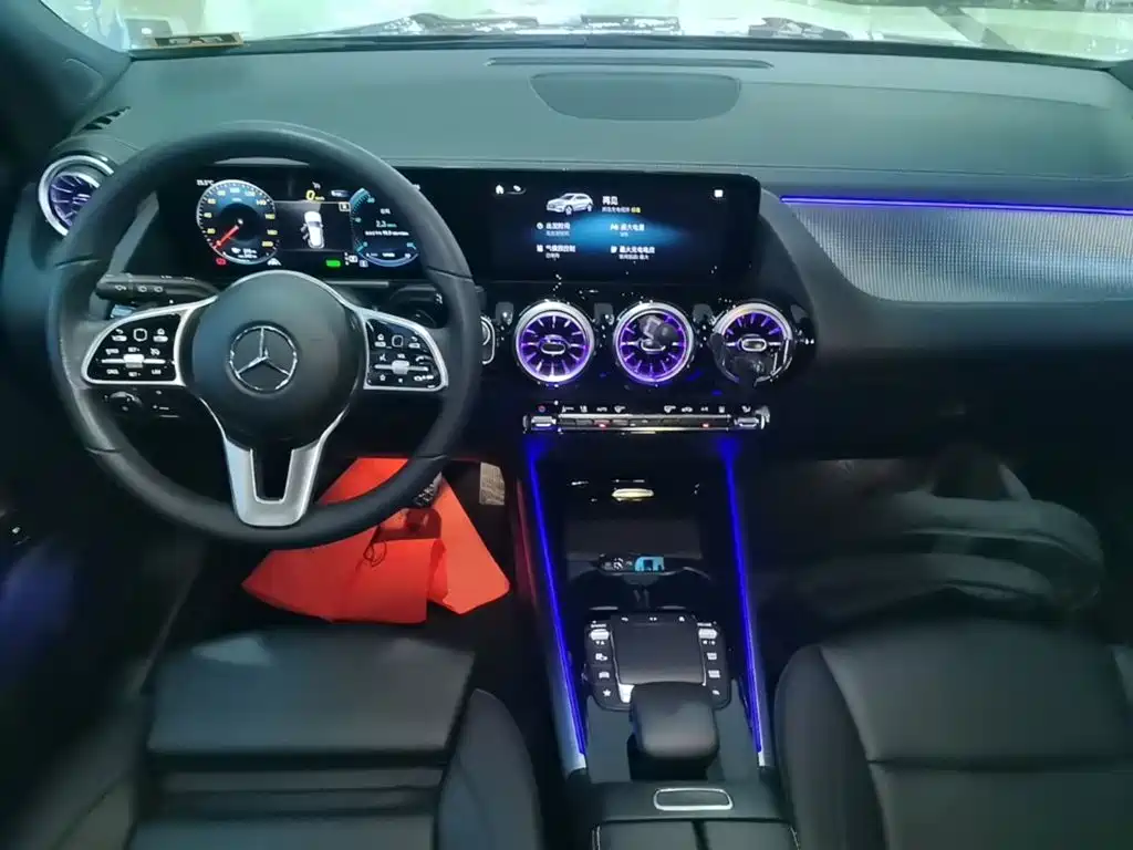 Mercedes-Benz EQA — миниатюра 10