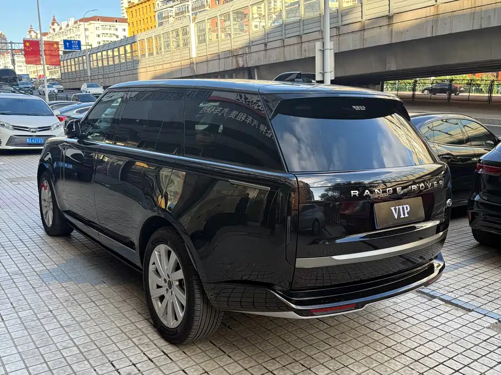 Land Rover Range Rover — миниатюра 4