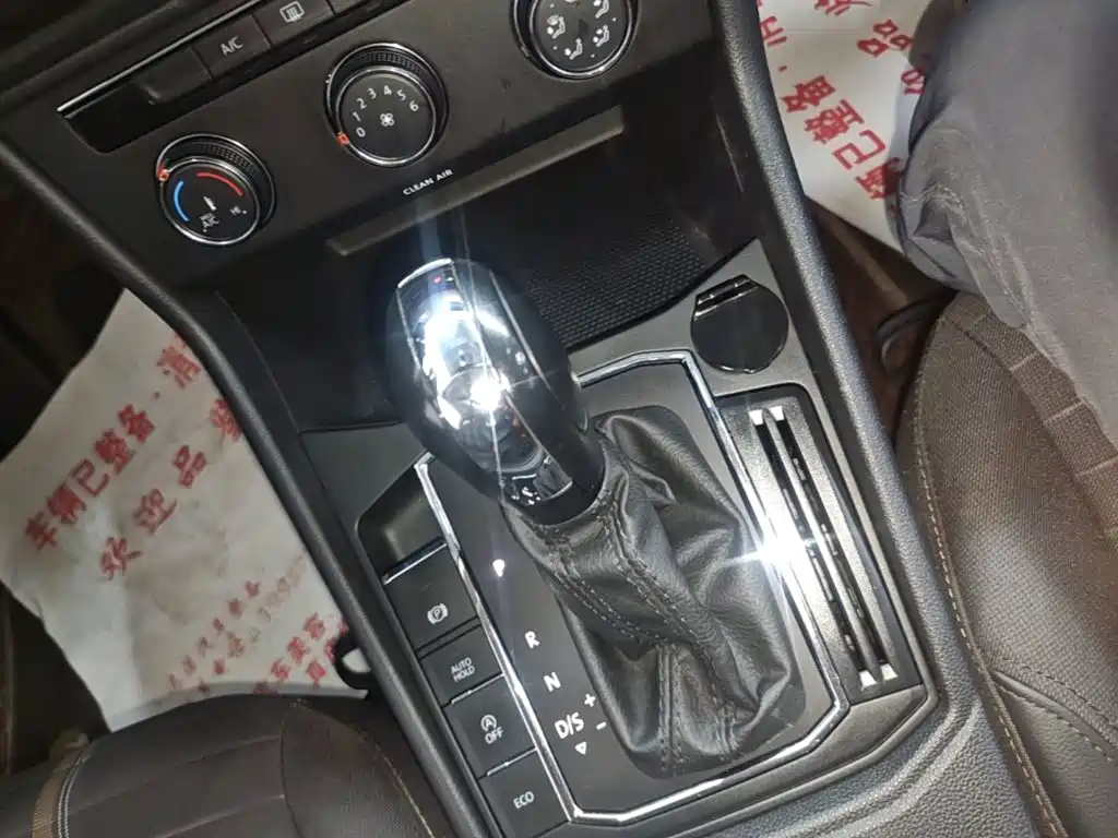 Volkswagen Lavida — миниатюра 14