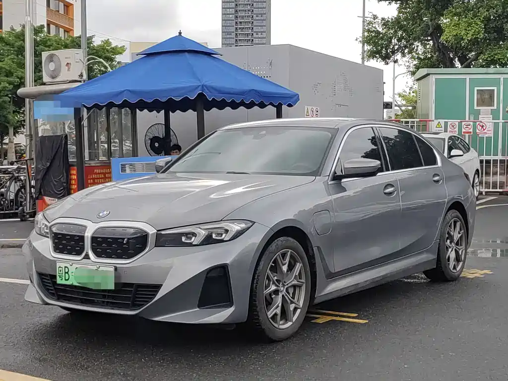 BMW i3 2024