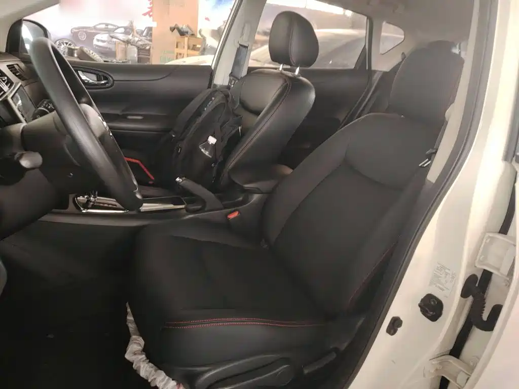 Nissan Tiida — миниатюра 15