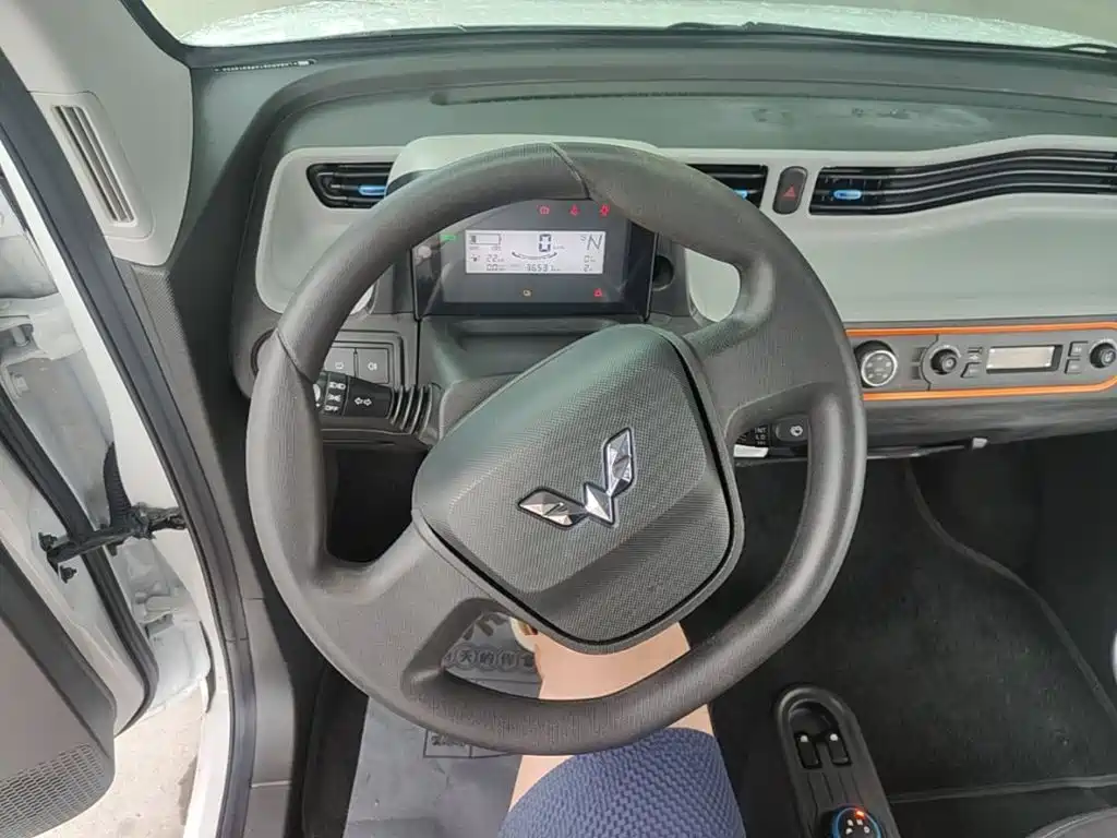Wuling MINIEV — миниатюра 11