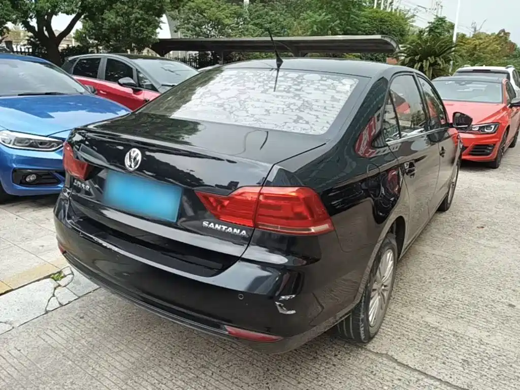 Volkswagen Santana — миниатюра 7