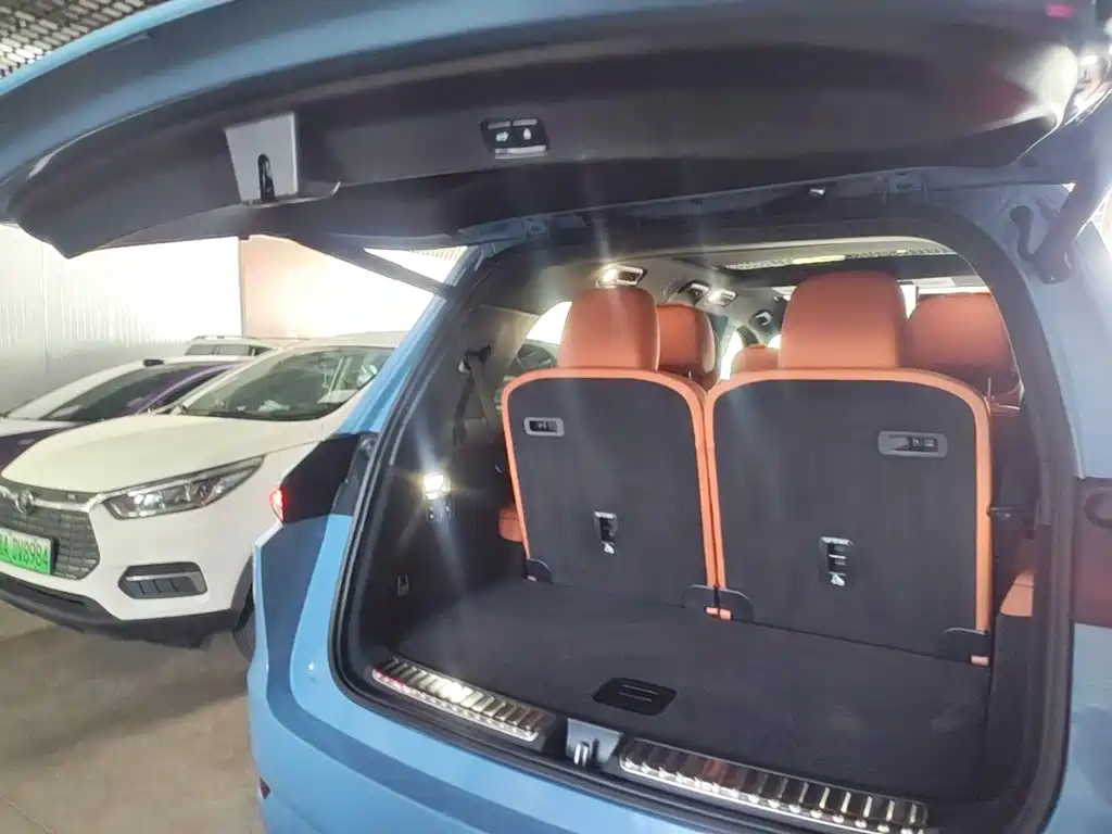 Li Auto Li L9 — миниатюра 19
