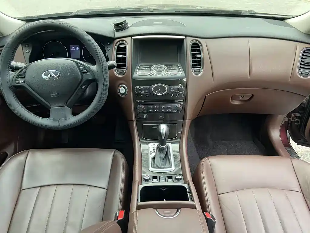 Infiniti QX50 (Import) — миниатюра 10