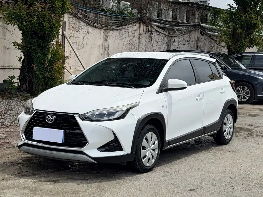 Toyota Yaris L