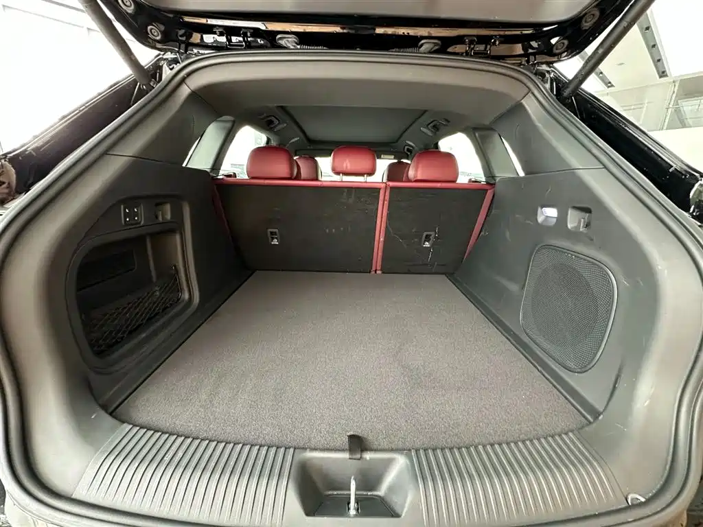 Hongqi Hongqi HS6 PHEV — миниатюра 15
