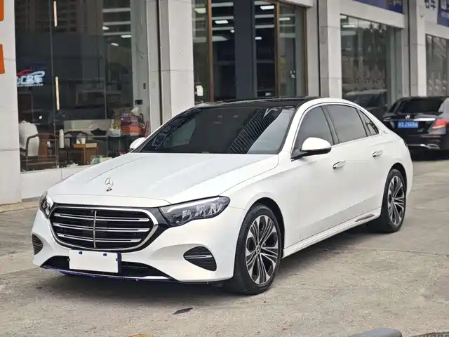 MERCEDES-BENZ E CLASS