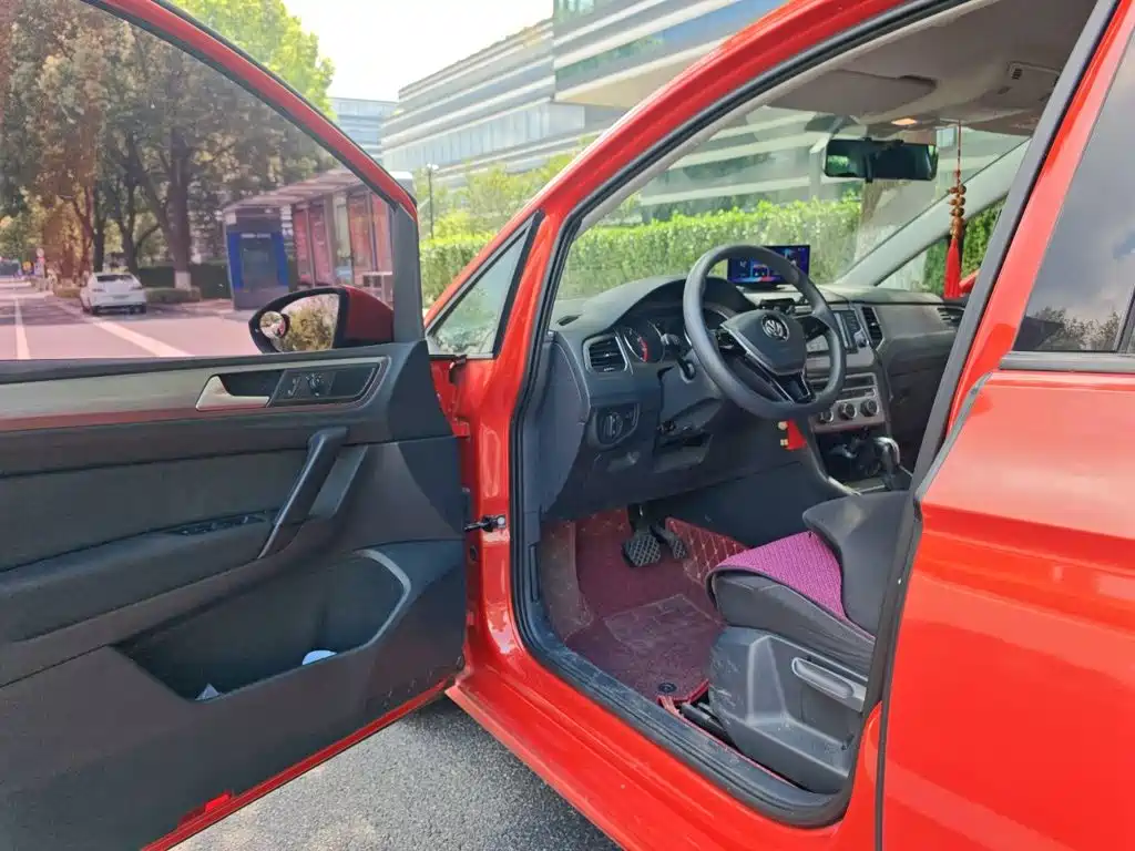 Volkswagen Golf Sportsvan — миниатюра 14