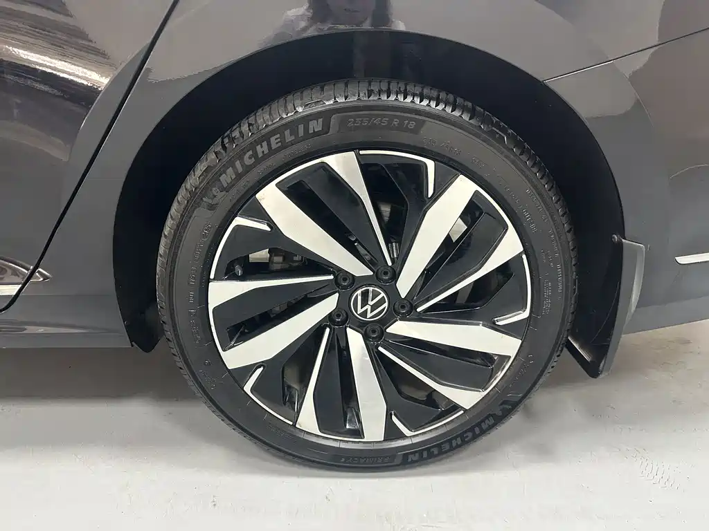 Volkswagen Passat — миниатюра 18