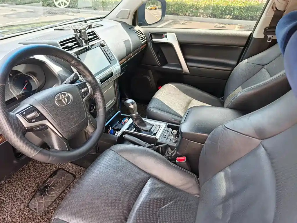 Toyota Prado — миниатюра 4
