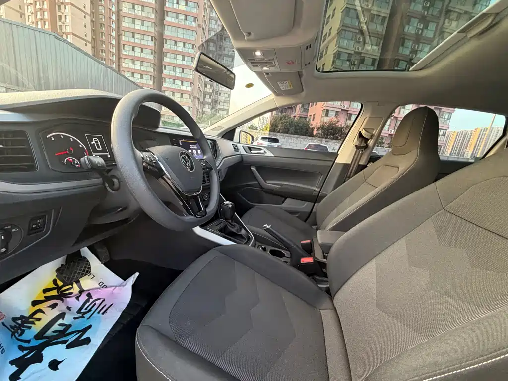 Volkswagen Polo — миниатюра 7