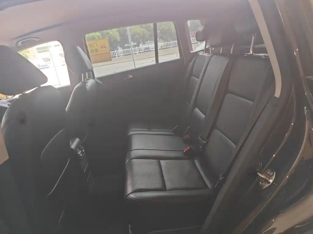 Volkswagen Tiguan — миниатюра 17