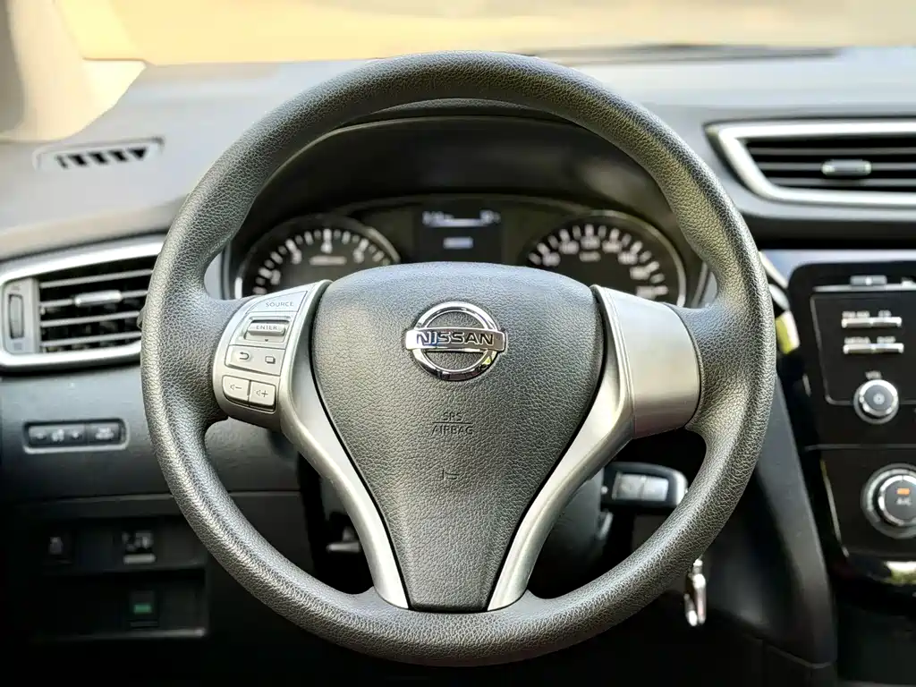 Nissan Qashqai — миниатюра 11