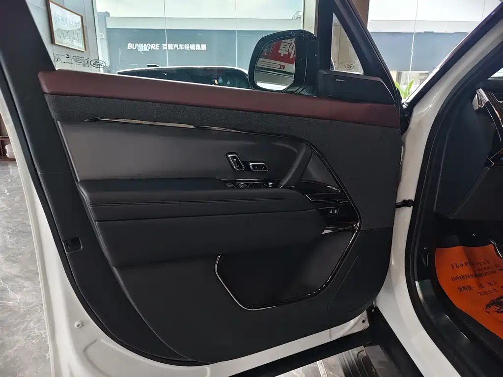 Land Rover Sport — миниатюра 7