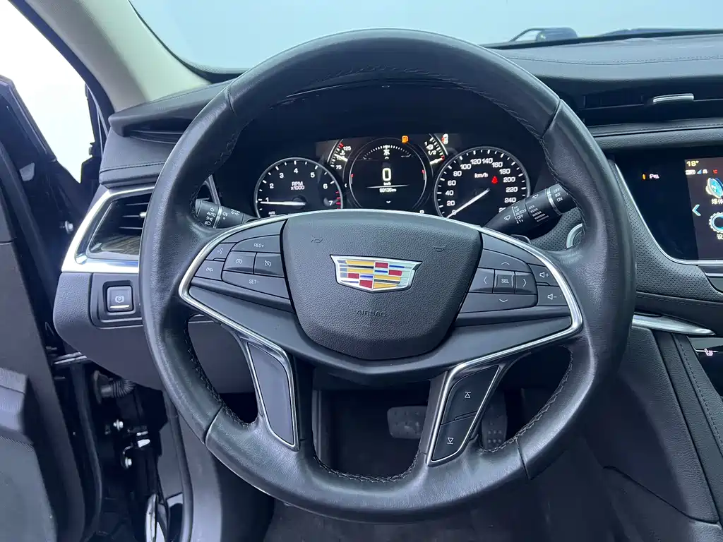 Cadillac XT5 — миниатюра 16