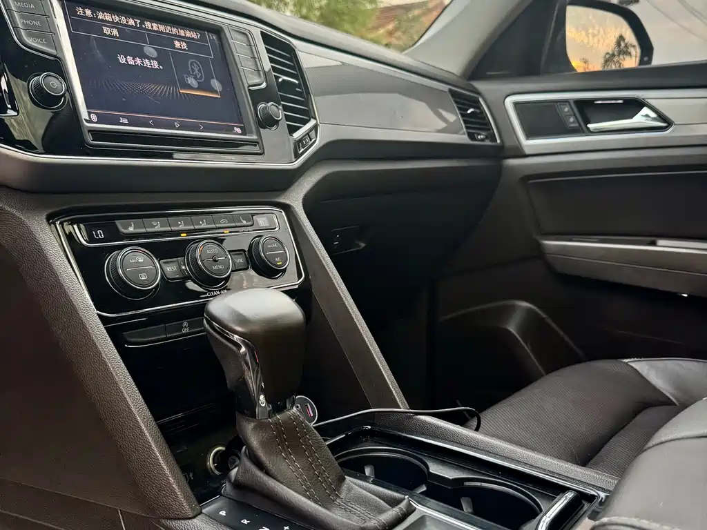 Volkswagen Teramont — миниатюра 9