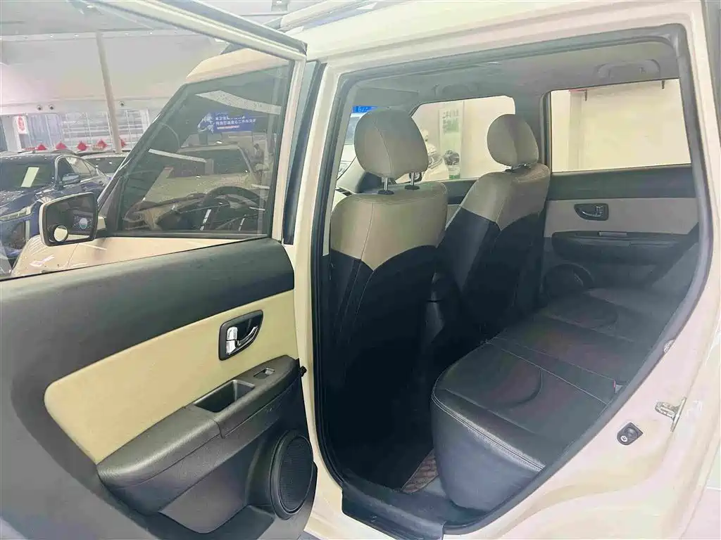Kia Soul — миниатюра 24