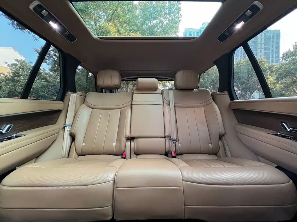 Land Rover Range Rover 2024 3.0 L6 360PS