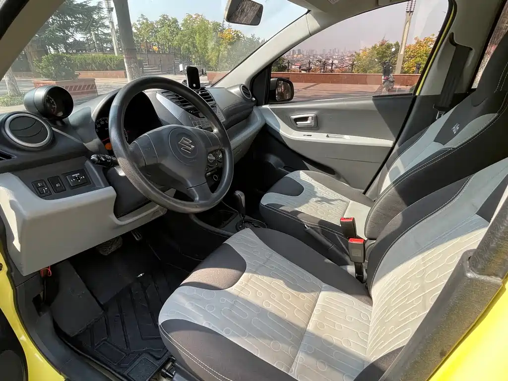 Suzuki Alto — миниатюра 4