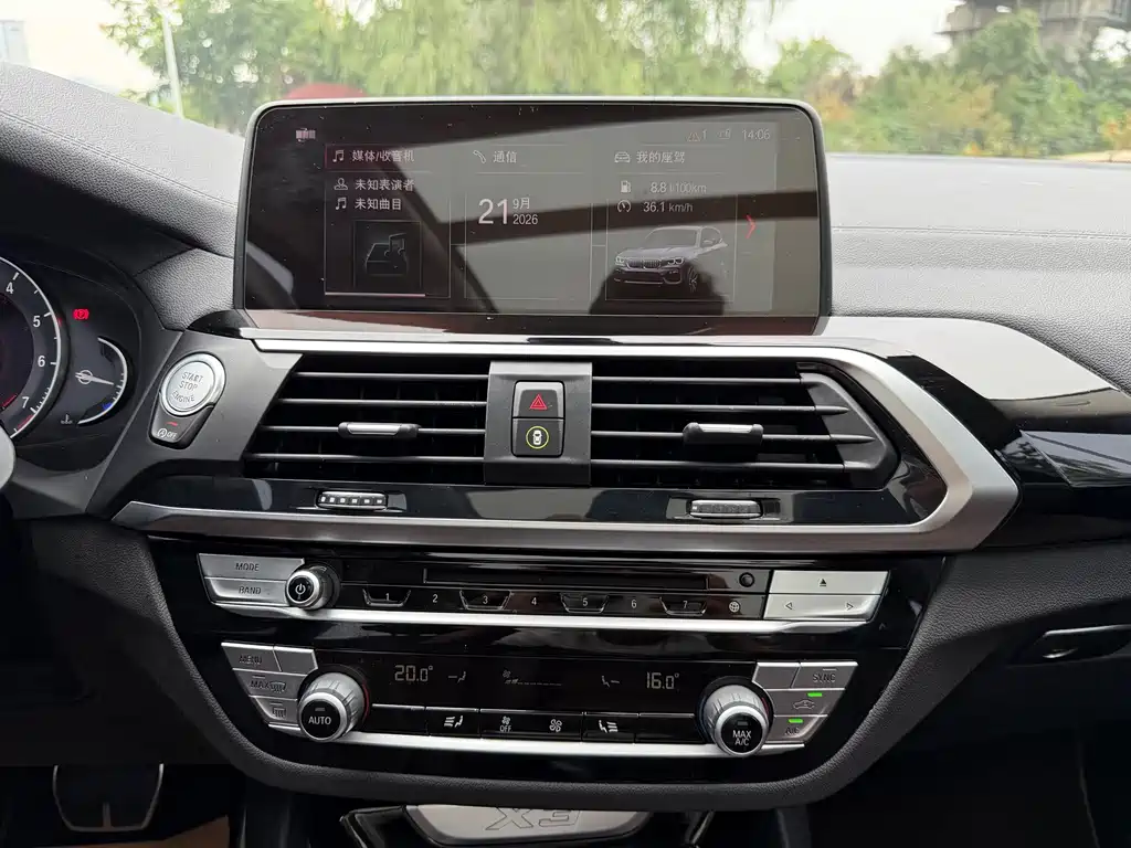 BMW X3 — миниатюра 17