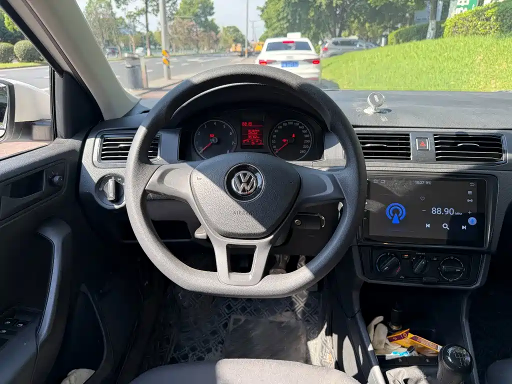 Volkswagen Santana — миниатюра 14