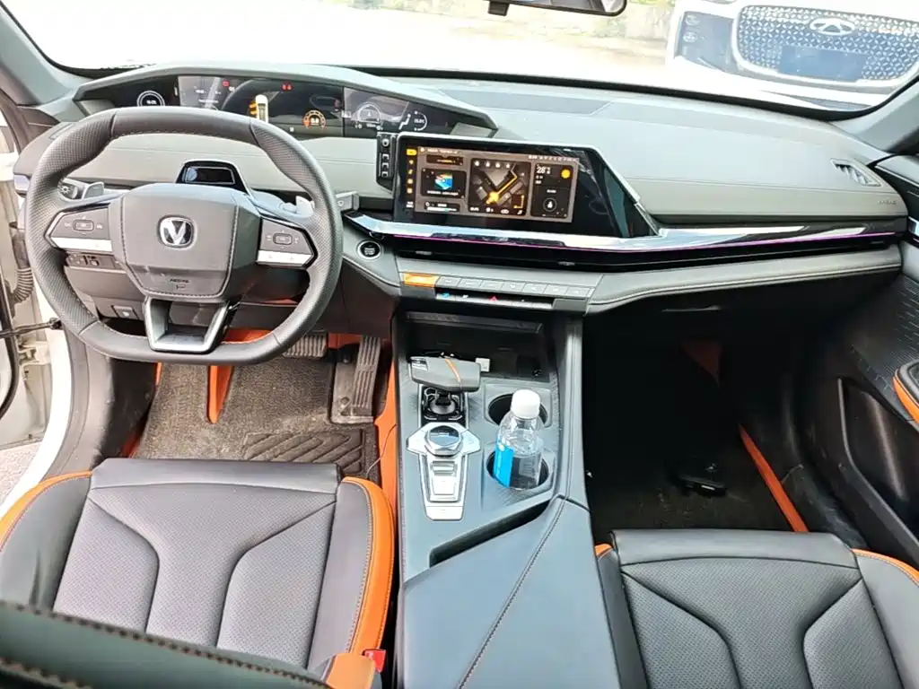 Changan UNI-V — миниатюра 10