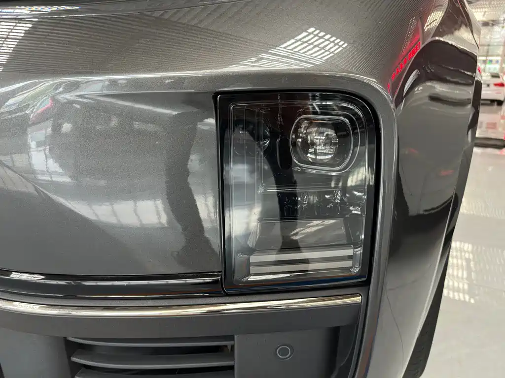 Li Auto Li L8 — миниатюра 4