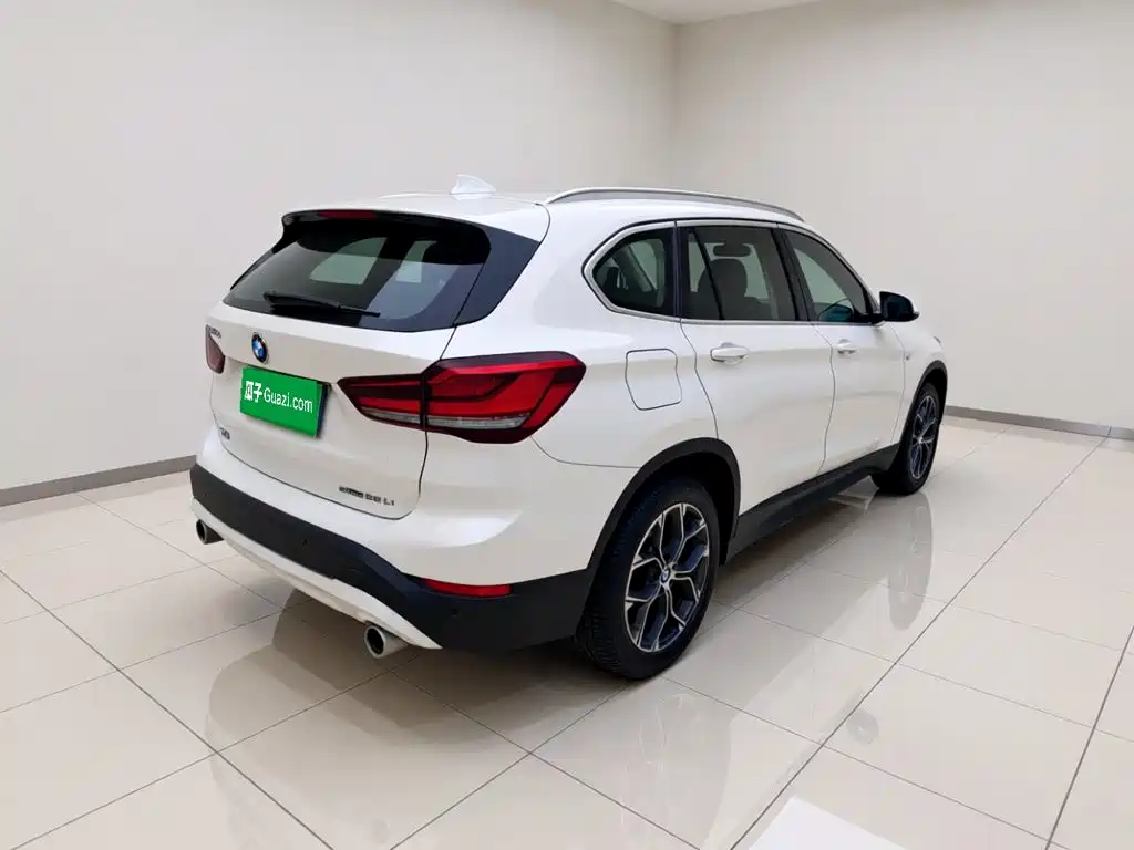 BMW X1 — миниатюра 6