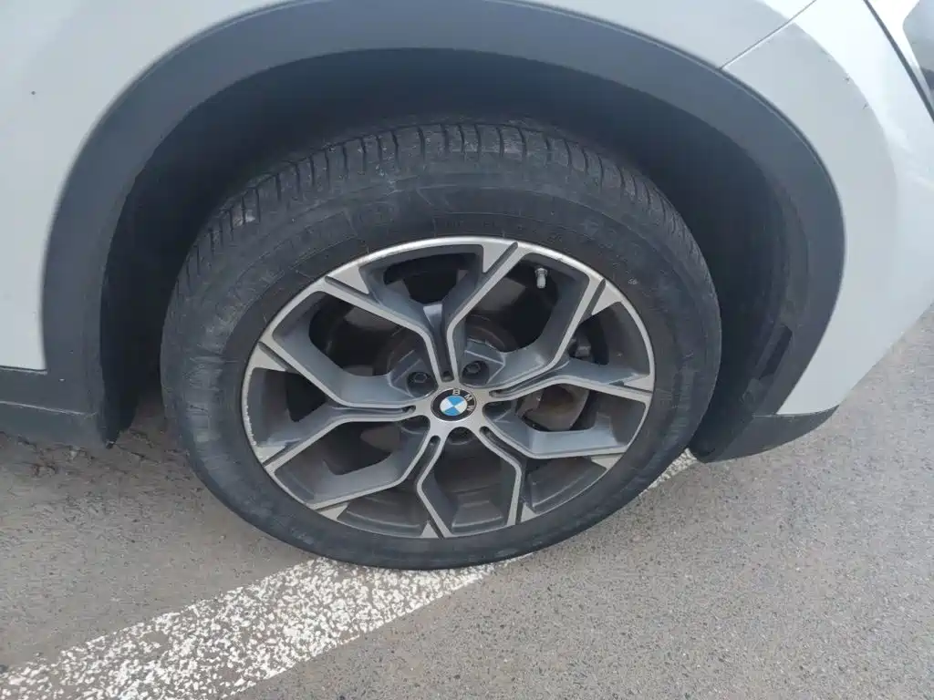 BMW X1 — миниатюра 8