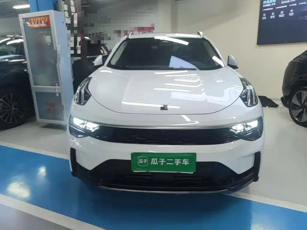 Lynk & Co 01 — миниатюра 3
