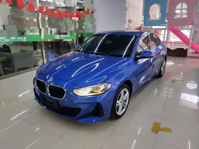 BMW 1 SERIES