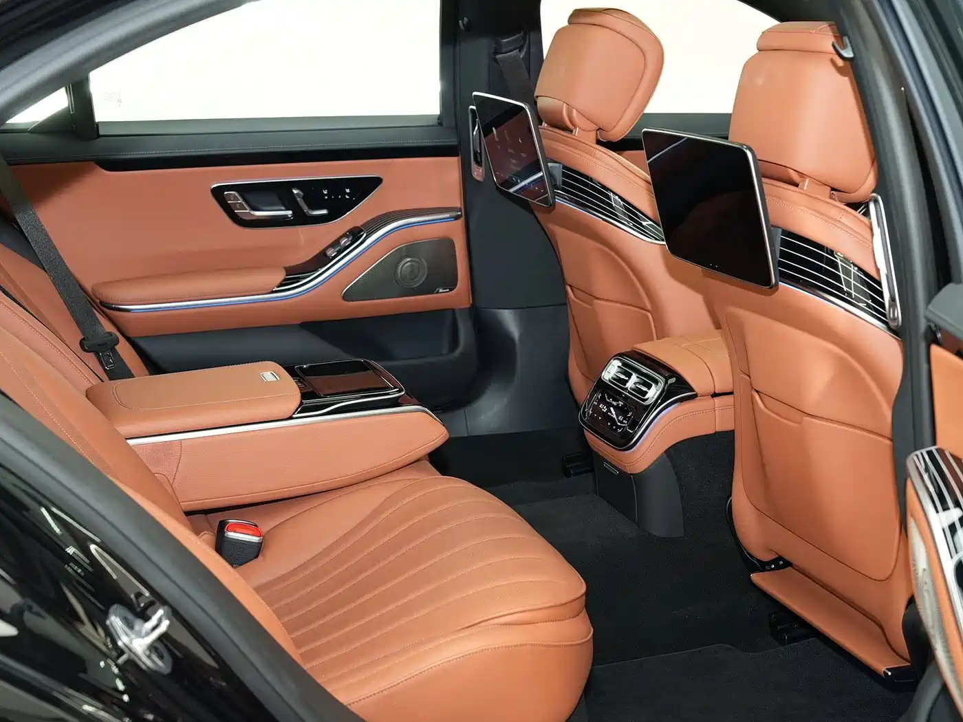 Mercedes-Benz S-class 2024 Черный из Китая, фото 3