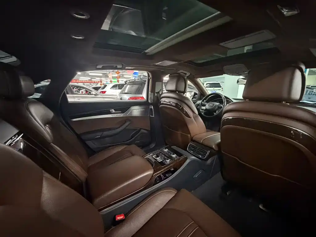 Audi A8 — миниатюра 4