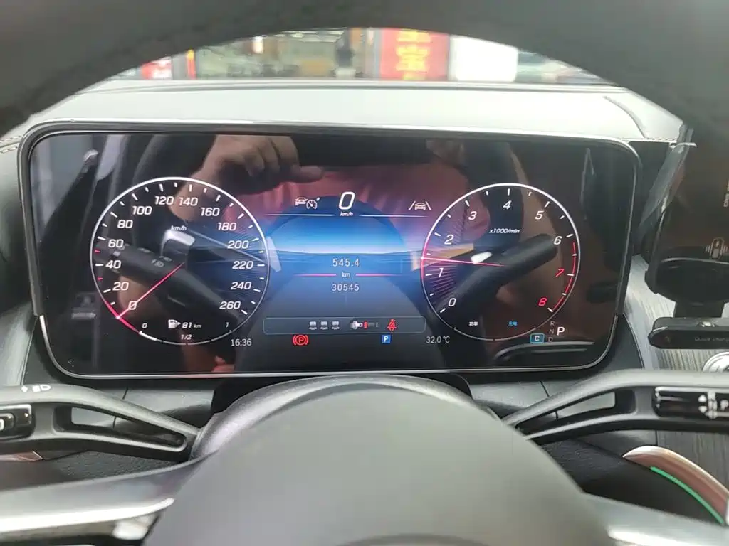 Mercedes-Benz GLC — миниатюра 12