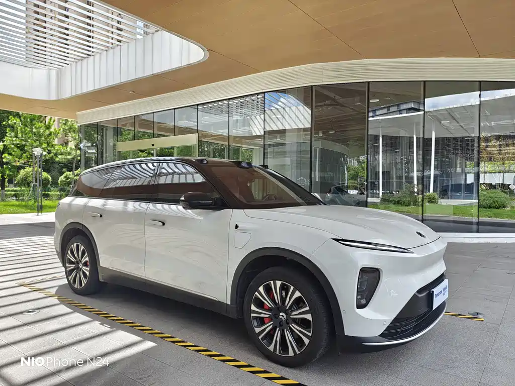 NIO ES8 — миниатюра 7