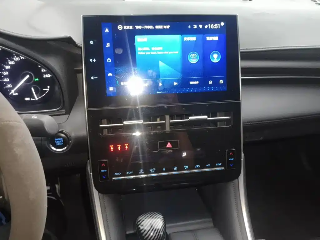 Toyota Avalon — миниатюра 14