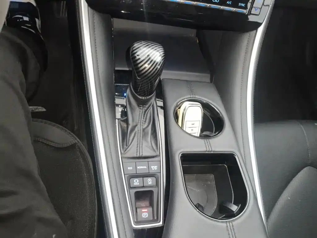 Toyota Avalon — миниатюра 15