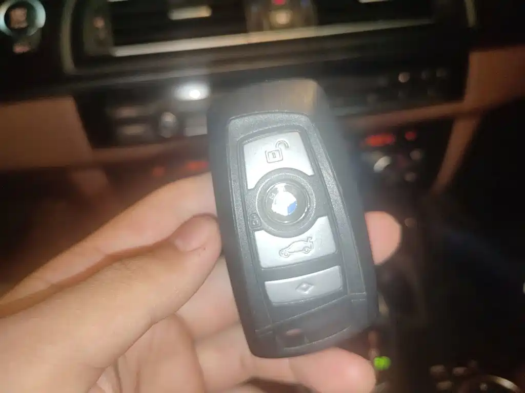 BMW 5 Series — миниатюра 9