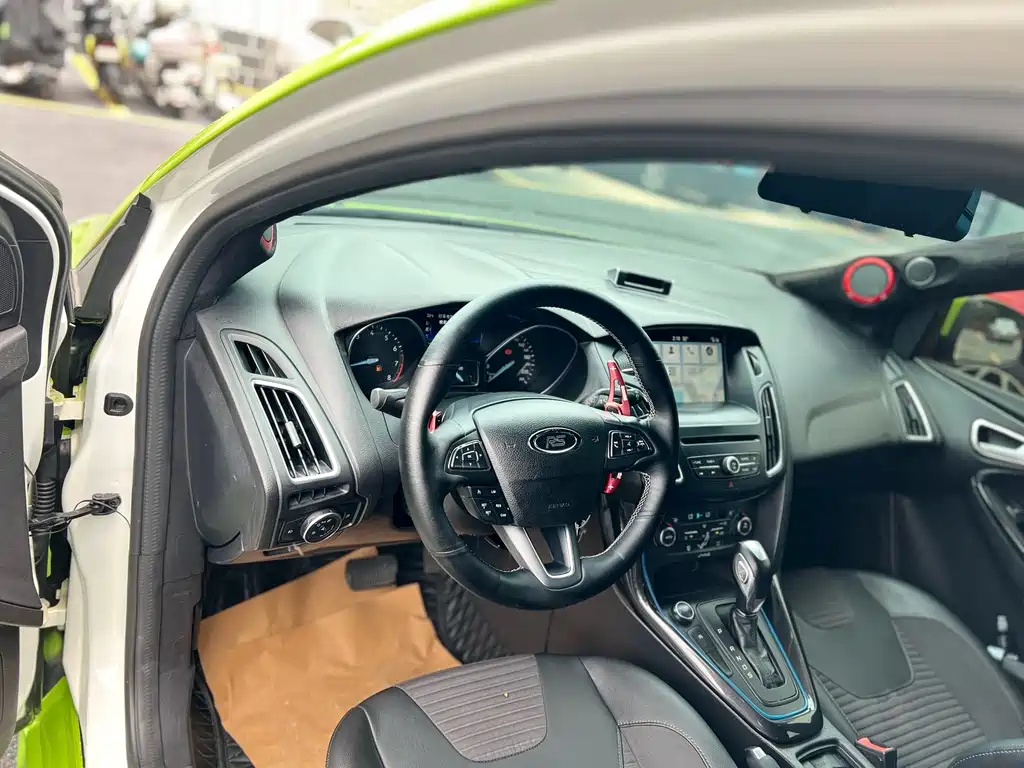 Ford Focus — миниатюра 5