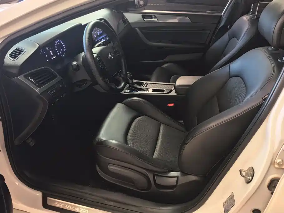 Hyundai Sonata — миниатюра 9