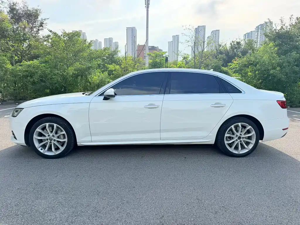 Audi A4L — миниатюра 7