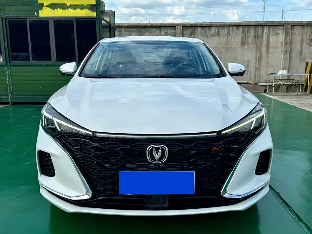 Changan Eado — миниатюра 2
