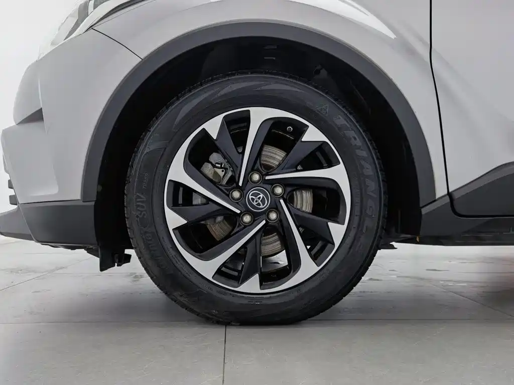 Toyota IZOA — миниатюра 17