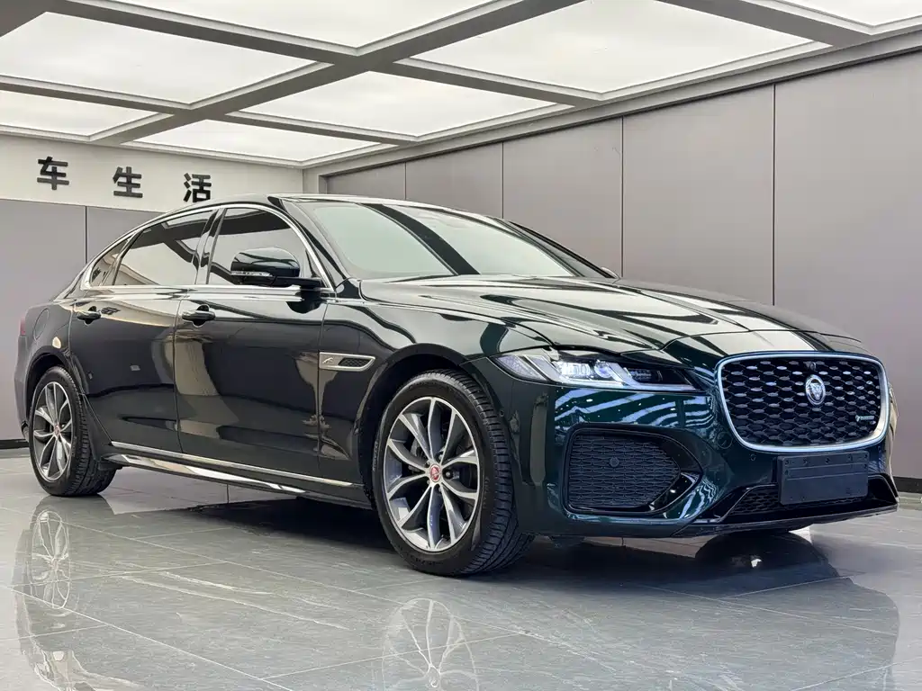Jaguar XFL — миниатюра 3